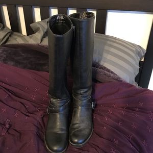 Kenneth Cole boots